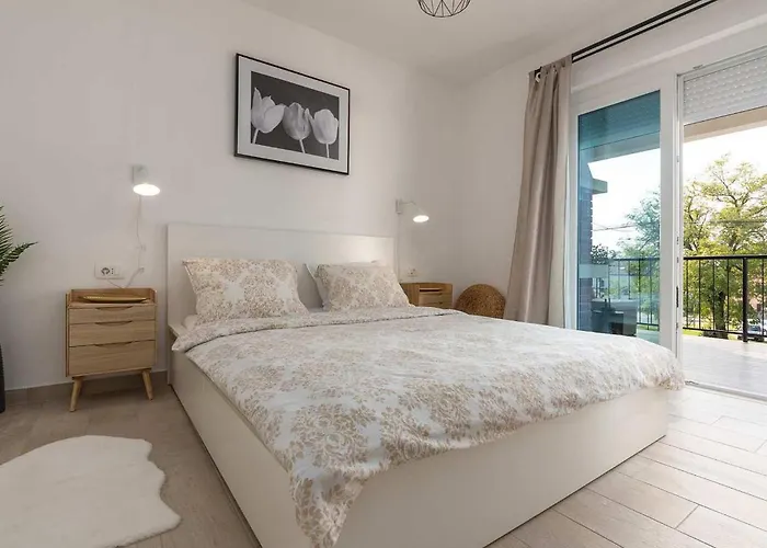 Adrijana 1 ポレッチ